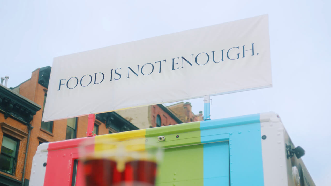 ビデオを読み込み: